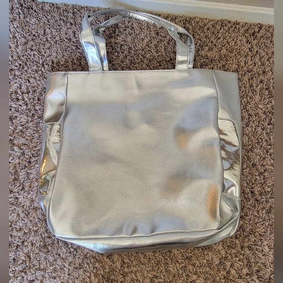 Clinique Tote - Picture 3 of 6